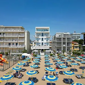 Boston 3 Stelle Superior Frontemare 3*, Lido di Jesolo Italy
