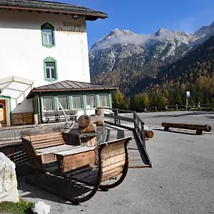 Rifugio Ospitale 2*, Cortina d'Ampezzo Italy
